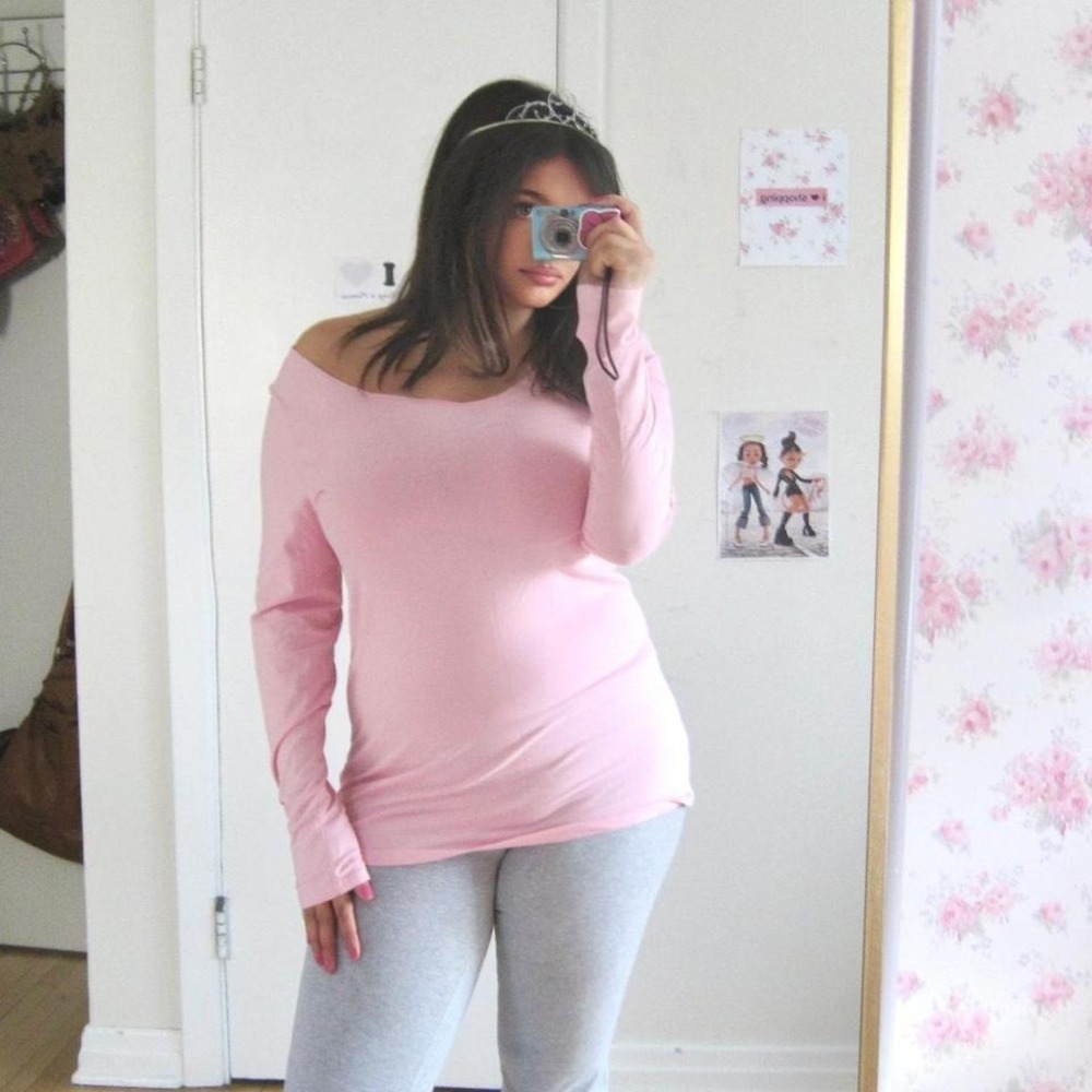 Vintage Pink Off-Shoulder Long Sleeve Top